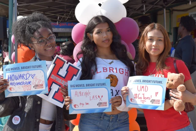 Yesterday, Prince George’s County Public Schools (PGCPS) held their annual district-wide College and Career Decision Day event! We had so much fun spending the day celebrating our Peer Leaders and their fellow seniors as they showed off their postsecondary plans. Thank you to everyone who visited our booth to make signs and spin the prize wheel. We hope you had as much fun  as we did! 🧡 

#peerleaders #peerforward #pgcps #decisionday